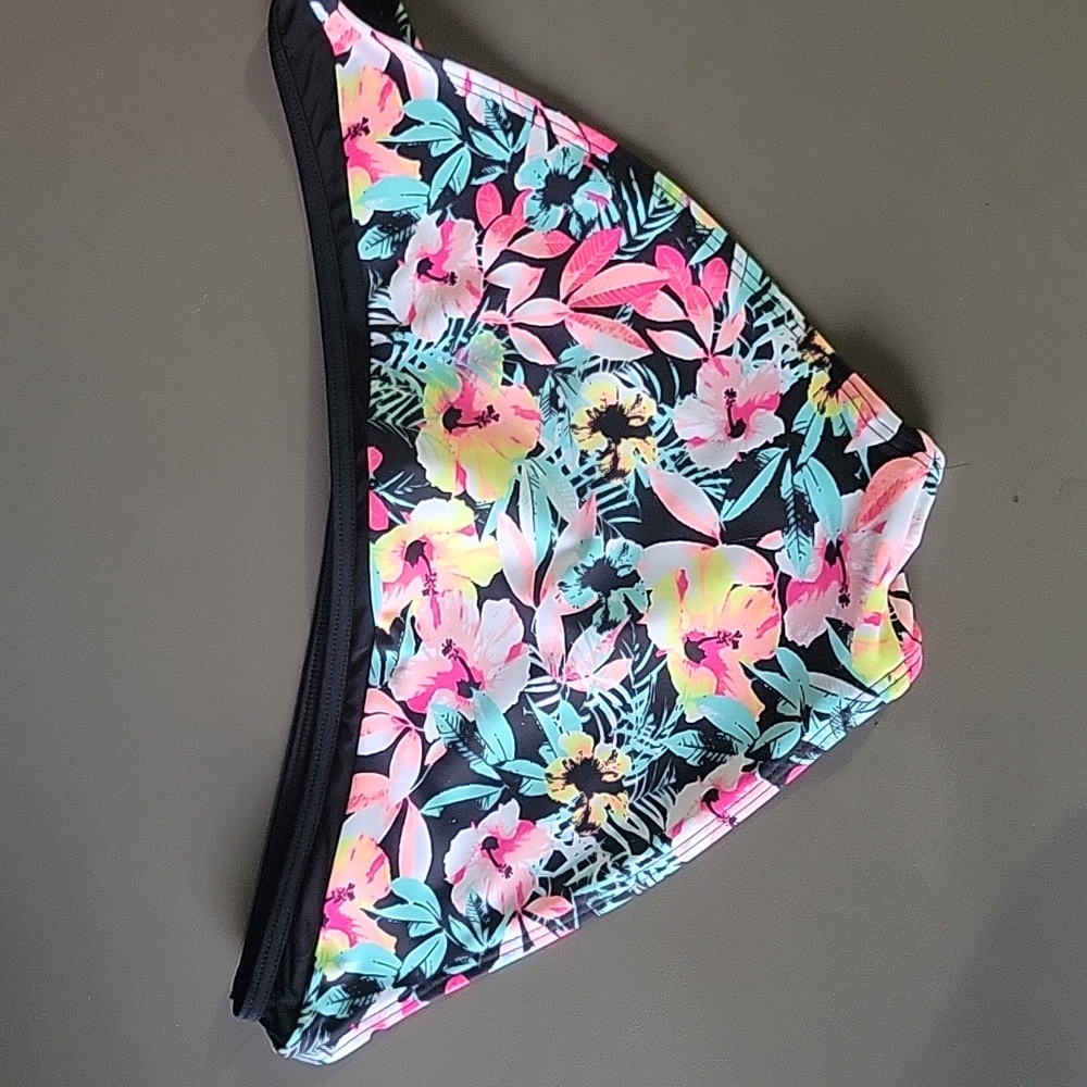 Xhilaration bikini bottoms - Picture 2 of 5